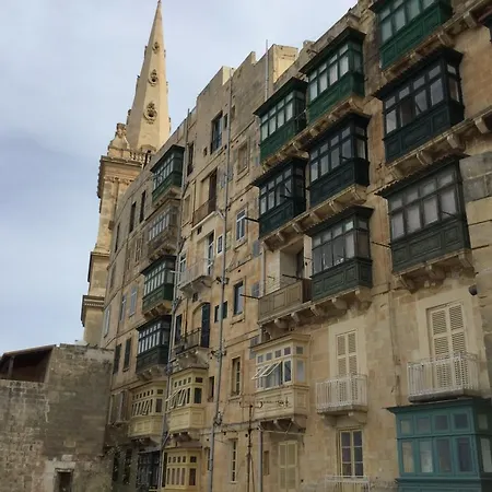 Consiglia * Valletta